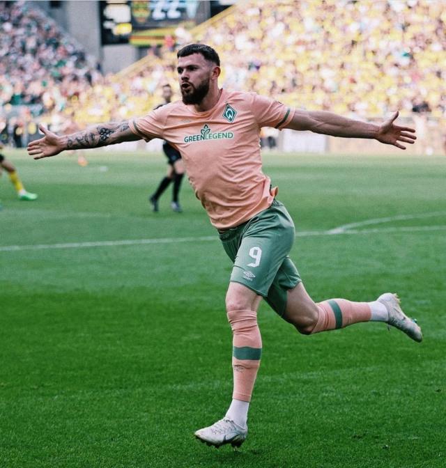 1661073911579035890.jpg Faoog7HXgAEFB_C.jpg